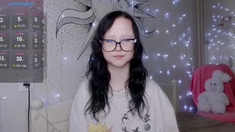 Snapshot of lilhornyprincess chatting on December 20, 2:27 pm Nika and Lori online show from December 20, 2:27 pm