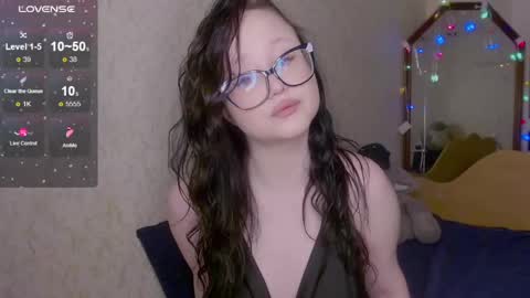 Snapshot of lilhornyprincess chatting on February 14, 5:36 pm Nika and Lori online show from February 14, 5:36 pm