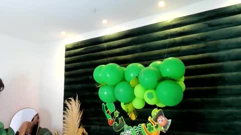 Lili online show from March 18, 3:33 am