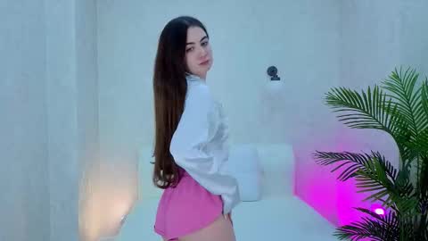 Lilia online show from November 21, 5:04 pm