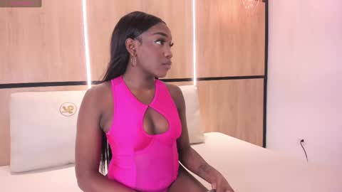 LILIAN  online show from March 1, 6:54 pm