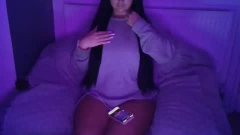 Snapshot of lilianarose_xx chatting on September 28, 1:23 am Lilianarose online show from September 28, 1:23 am