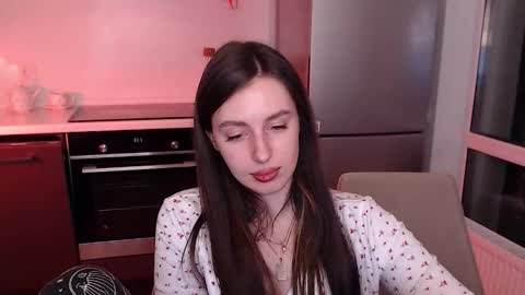 Lilu online show from March 4, 11:00 pm