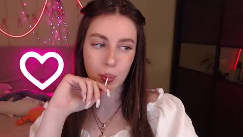 Lilu online show from November 29, 2:37 am