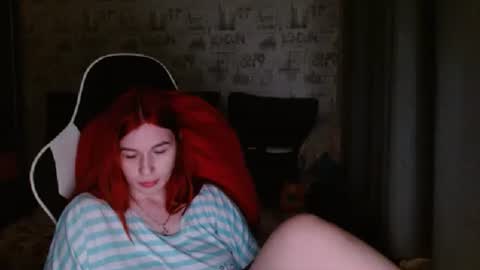 liliawoolf online show from March 3, 6:31 pm