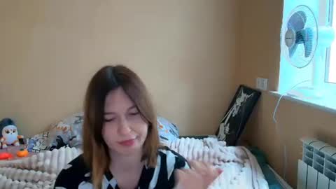 liliawoolf online show from October 7, 8:19 am