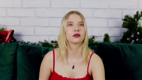 LiliLinn online show from January 13, 4:18 am