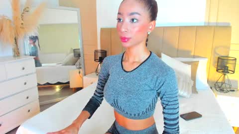 Lili  online show from February 5, 3:02 am