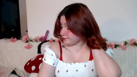 Lilly online show from April 16, 9:39 pm