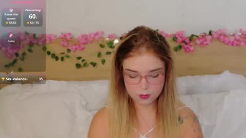 Lilith Bonheur online show from December 16, 10:15 pm