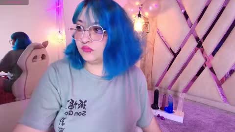   online show from October 3, 8:14 pm