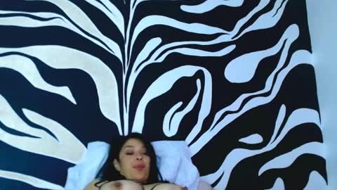 Snapshot of lilith_luv_ chatting on February 9, 8:54 am kata online show from February 9, 8:54 am