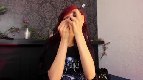 Lilith Patton  online show from December 2, 11:33 am