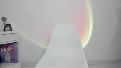 Alejandra  online show from October 22, 5:45 am