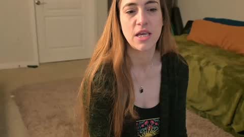 L online show from January 31, 2:39 pm