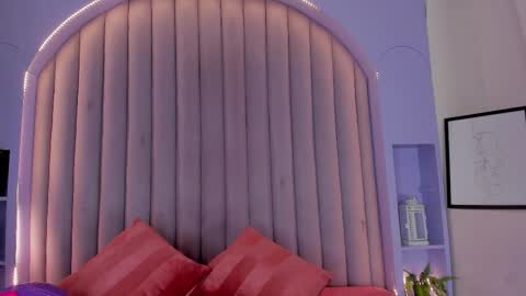 L I L I T H  online show from November 29, 11:58 am