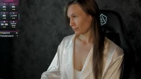 lillian_white1 online show from September 15, 12:41 am
