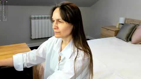 lillian_white1 online show from February 20, 7:01 am