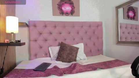 lillie__harper online show from May 6, 1:26 pm