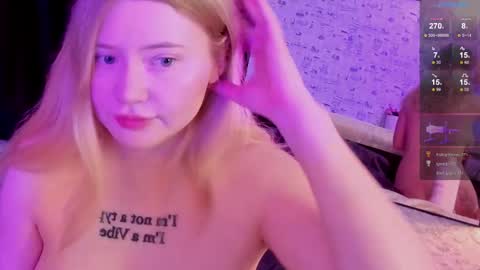 lillie_berry online show from November 25, 5:09 am