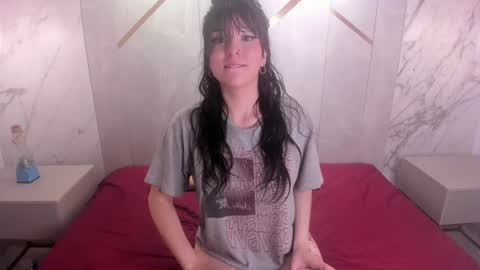 Snapshot of lilly_blear chatting on January 19, 12:07 pm lilly online show from January 19, 12:07 pm
