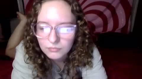 Snapshot of lilpies chatting on February 28, 4:32 am LilPies  online show from February 28, 4:32 am