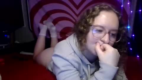 Snapshot of lilpies chatting on January 15, 5:40 am LilPies  online show from January 15, 5:40 am