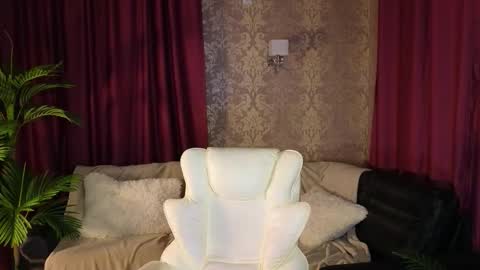 Snapshot of lilu5107 chatting on September 18, 6:28 pm Lilu online show from September 18, 6:28 pm