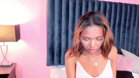 Snapshot of lily_miiller chatting on March 10, 9:29 pm Lily Miiller online show from March 10, 9:29 pm