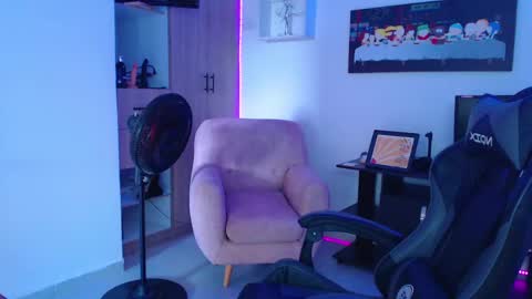 Lily online show from June 2, 7:37 pm