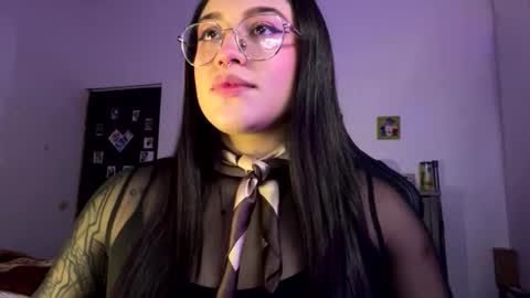 Lily online show from June 5, 1:09 am