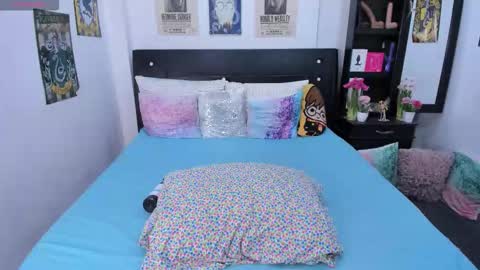 lily luna potter online show from March 5, 1:18 pm