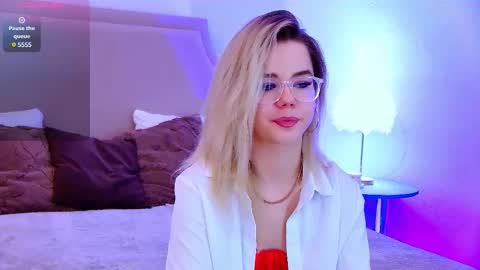 Rose online show from March 25, 5:54 am