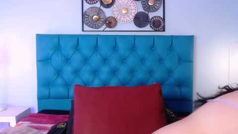 lilyred_ online show from May 13, 3:12 am