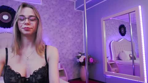      online show from January 28, 4:18 am