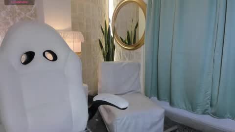 Lilyy online show from October 5, 10:48 pm