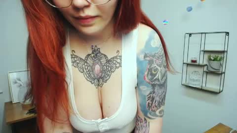 lina_ri online show from May 11, 1:57 pm
