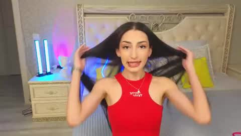 Lina Robbins  online show from July 19, 1:41 am