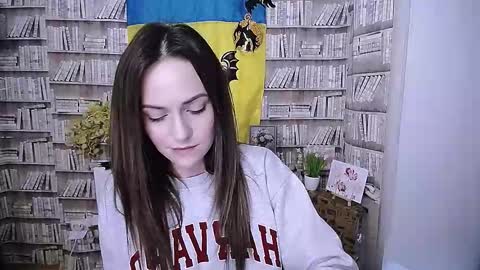 Lina online show from October 26, 8:21 am