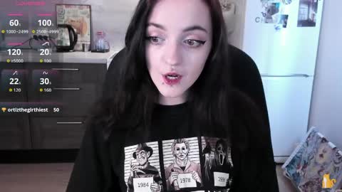 Lina 3  1715622743 online show from April 9, 7:58 am