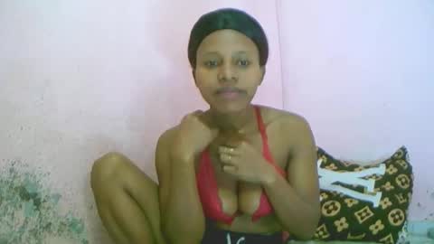 linah1123 online show from February 1, 7:18 am