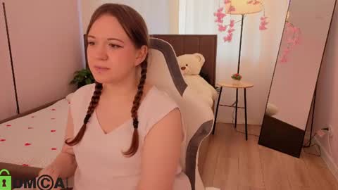 Lina online show from July 2, 9:48 am