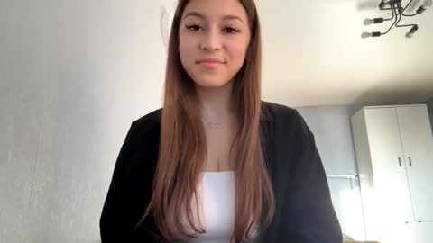 Elin online show from September 12, 1:29 pm