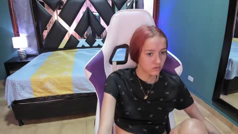 Snapshot of linda4petite chatting on December 26, 6:33 pm Linda online show from December 26, 6:33 pm