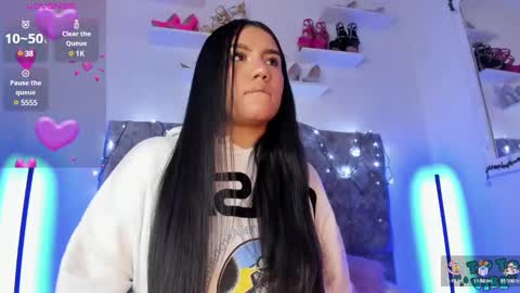 linda_martinii online show from February 27, 11:52 am