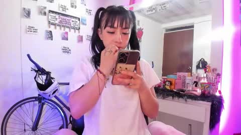 Lindaa maria  online show from February 23, 7:08 am