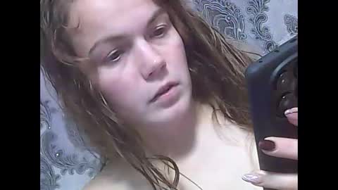 LindaAhSkys online show from October 15, 9:06 pm