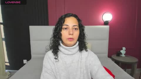 Snapshot of lindainsatiable chatting on September 15, 12:41 am Linda online show from September 15, 12:41 am