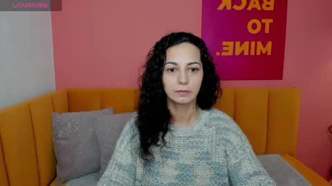 Snapshot of lindainsatiable chatting on March 10, 1:23 am Linda online show from March 10, 1:23 am