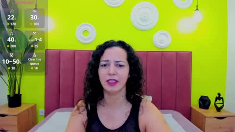 Linda online show from April 9, 1:41 am